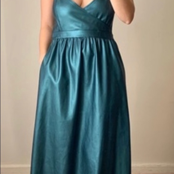 zara leather green dress zara mini green dress NEW Zara Green Faux Vegan Leather Sleeveless Button V-neck Ruffle Mini Dress M